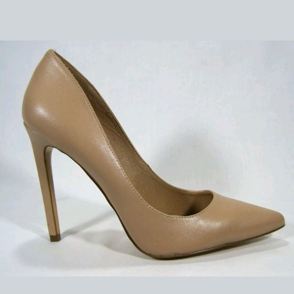 Siren Nude Pointed-Toe Leather Pumps Size: 9M - Picture 4 of 8